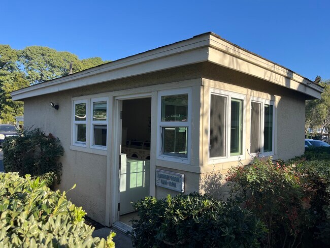 Foto del edificio - 3545 Grove St