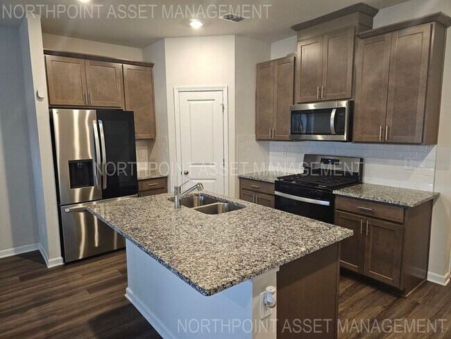 Building Photo - Beautiful Townhome for Lease in Lawrenceville