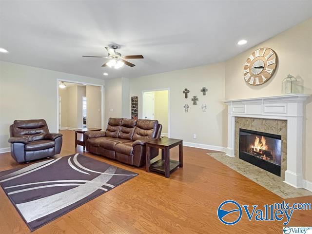 Foto del edificio - 131 Winding Creek Rd NW