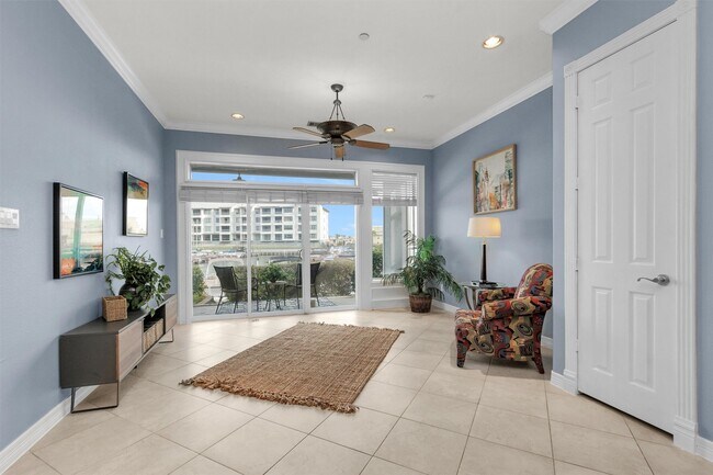 Foto del edificio - 168 Lake Point Blvd