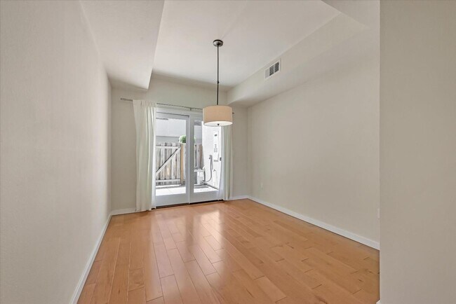 Building Photo - 3289 Berryessa St
