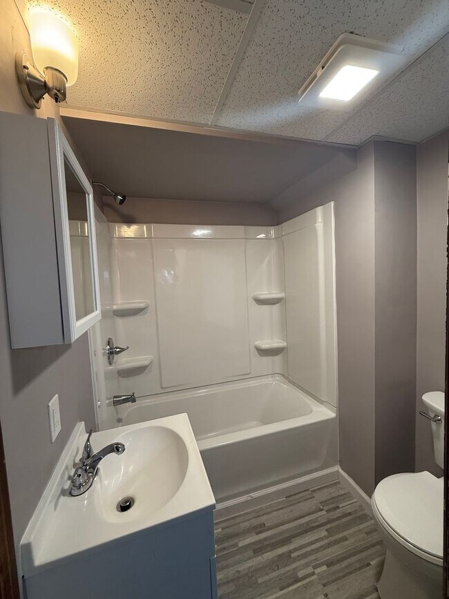 Foto del edificio - 212 W Ridge St