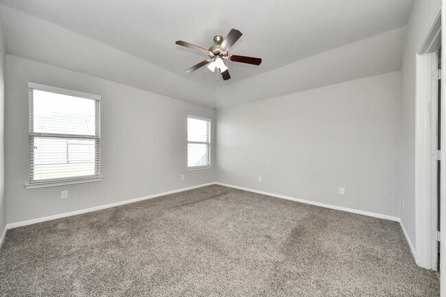 Foto del edificio - 3230 McDonough Way