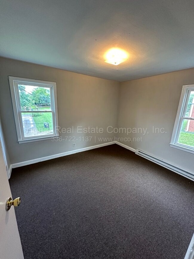 Foto del edificio - 1447 Clark Ave