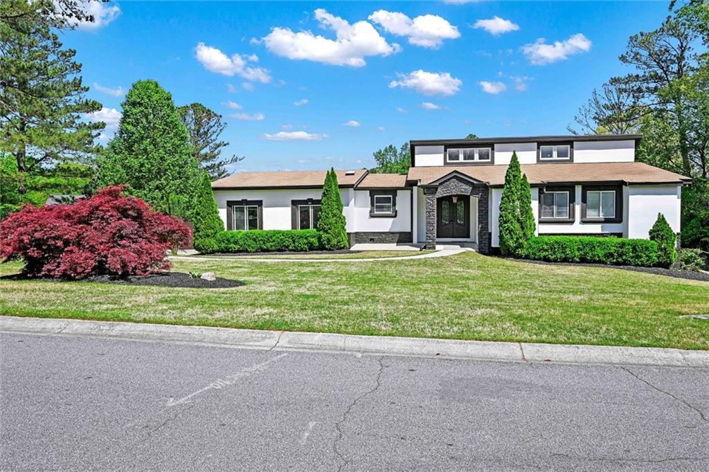 Primary Photo - 910 Muirfield Dr NE