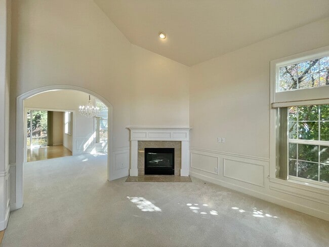 Building Photo - Great Home For Rent