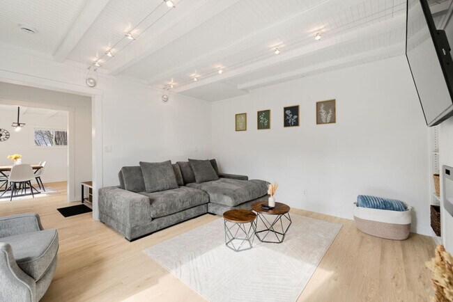 Foto del edificio - 3413 N 8th St