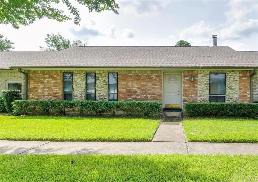 3758 Laura Leigh Dr, Friendswood, TX 77546 Condo for Rent in