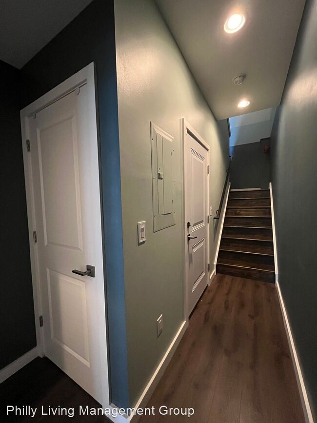 Building Photo - 2 br, 2 bath House - 832 N 16th Street Uni...