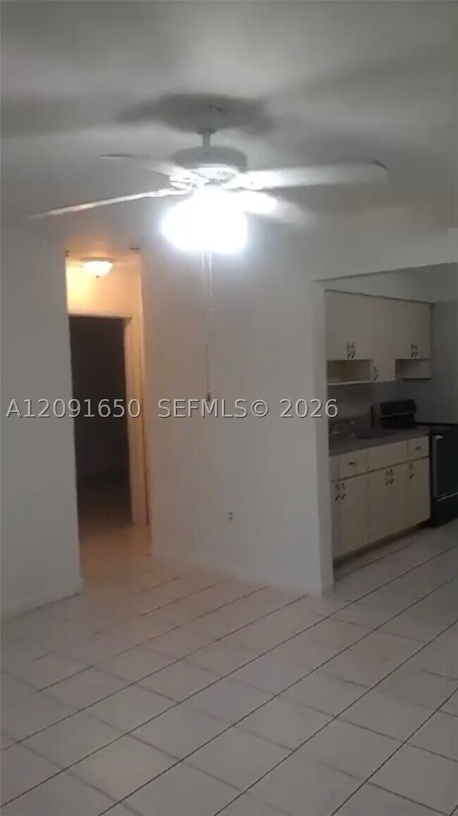 Foto del edificio - 5627 NW 4th Ave