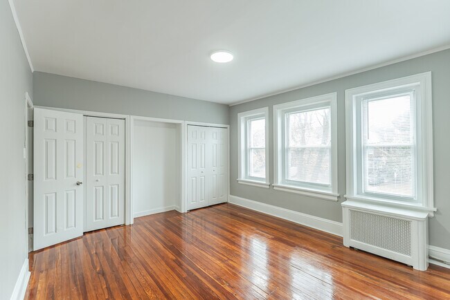 Foto del edificio - 2049 N 63rd St