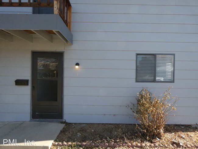 Building Photo - 3440 Butternut Dr