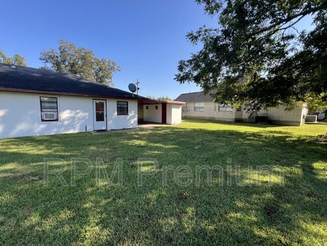 Building Photo - 13189 Sunshine Rd