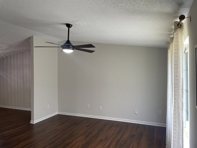 Building Photo - 101 Forestview Cir