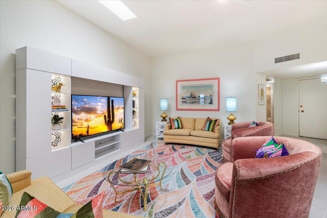 Building Photo - 10129 W Campana Dr