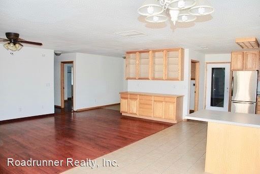 Building Photo - 3 br, 2 bath House - 7052 Avalon Avenue