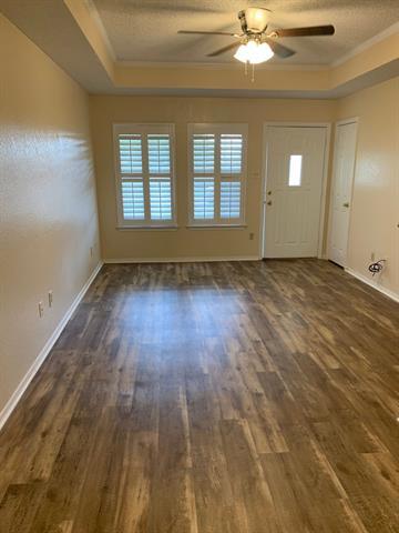 Building Photo - 505 Briar Creek Dr