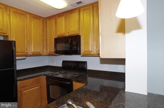 Building Photo - 10303 Appalachian Cir