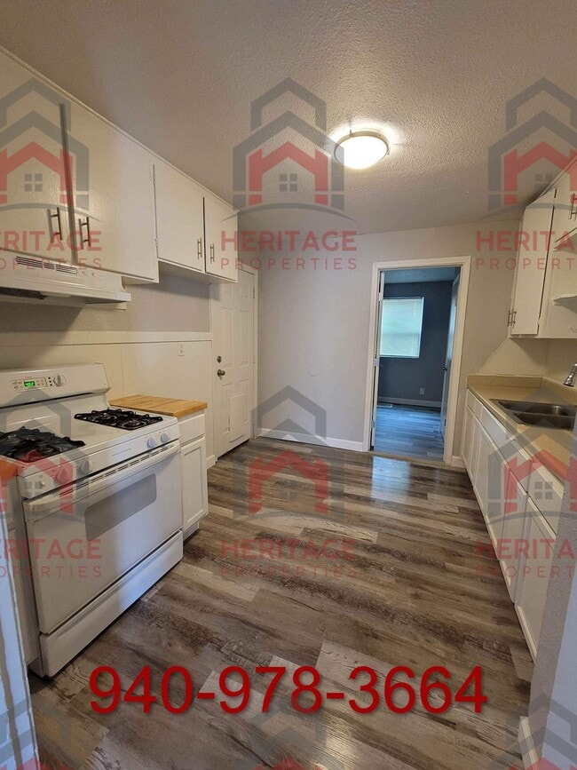 Foto del edificio - 2608 Wooddale Ave