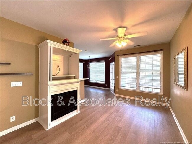 Photo - 1321 Kudrow Ln House