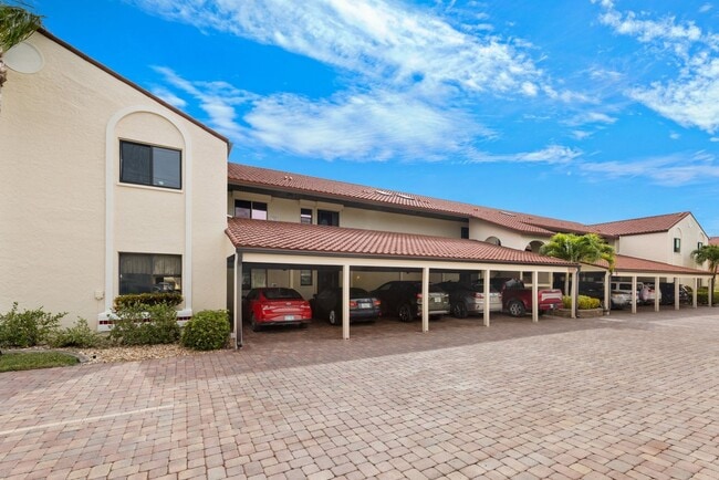 Foto del edificio - Unfurnished  Waterfront 2 bedroom 2 bath C...