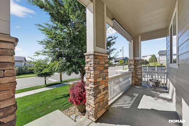 Foto del edificio - 4631 Lakeside Dr