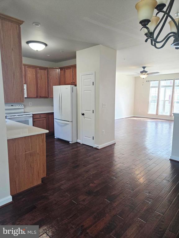 Foto del edificio - 48390 Sunburst Dr