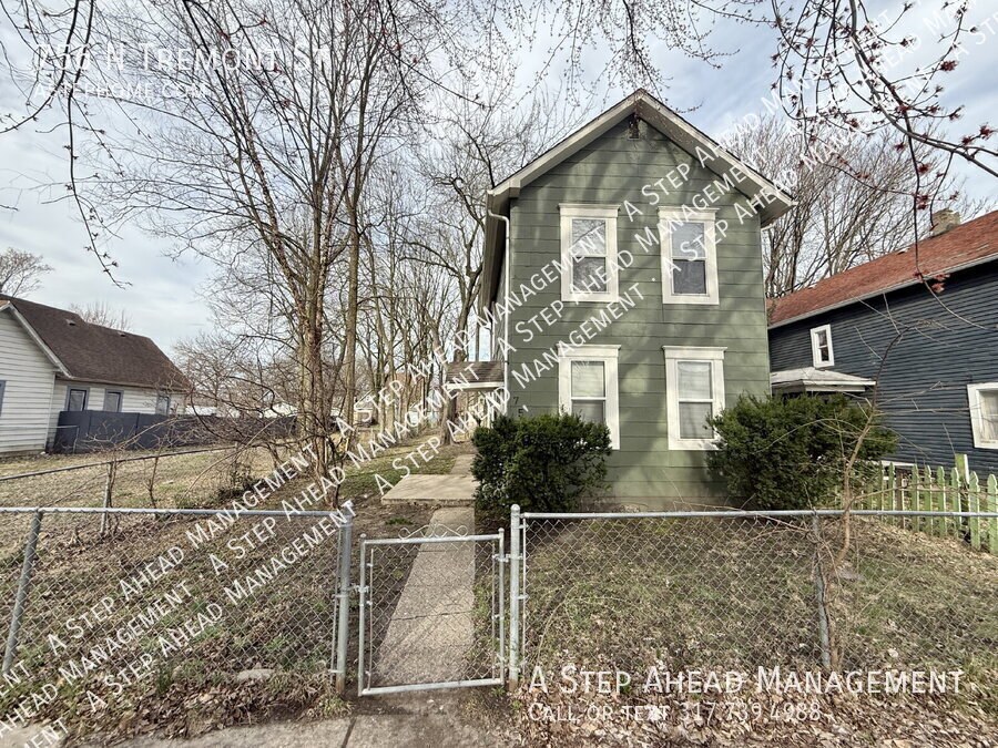 Foto principal - 756 N Tremont-3 Bed/1.5 Bath - Tons to offer