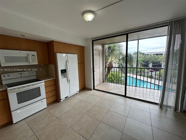 Foto del edificio - 8700 SW 133rd Avenue Rd