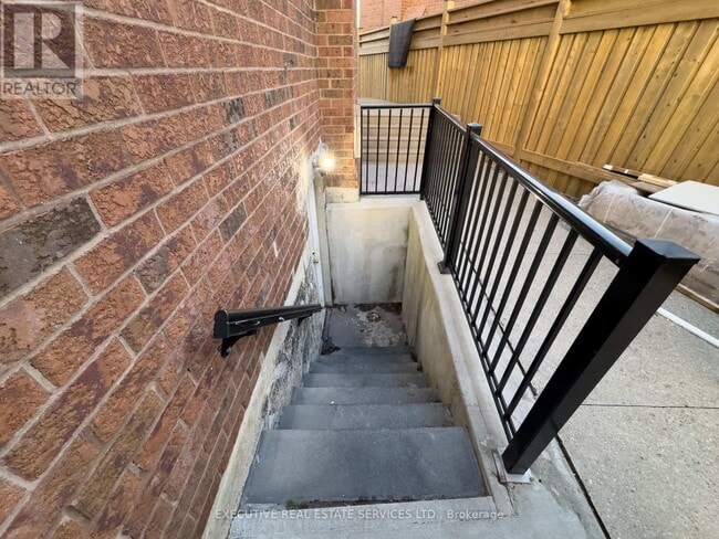 Building Photo - 41 Porteous Cir