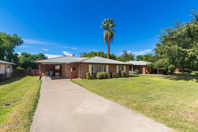 Carport - 6718 N 14th Pl