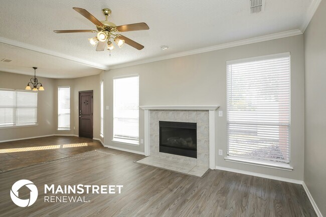Foto del edificio - 304 Emery Oak Ct