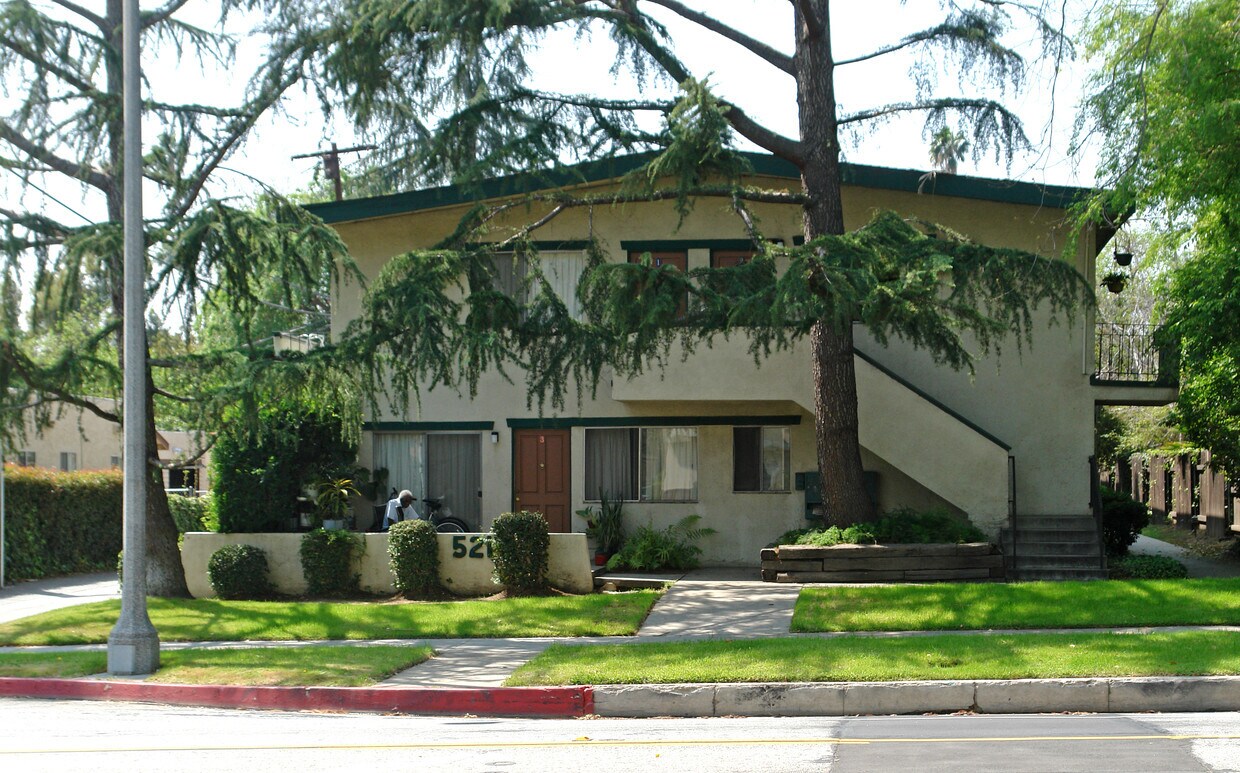 Foto del edificio - 521 N Hill Ave