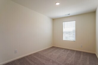 Building Photo - 108 N Chubb Rdg