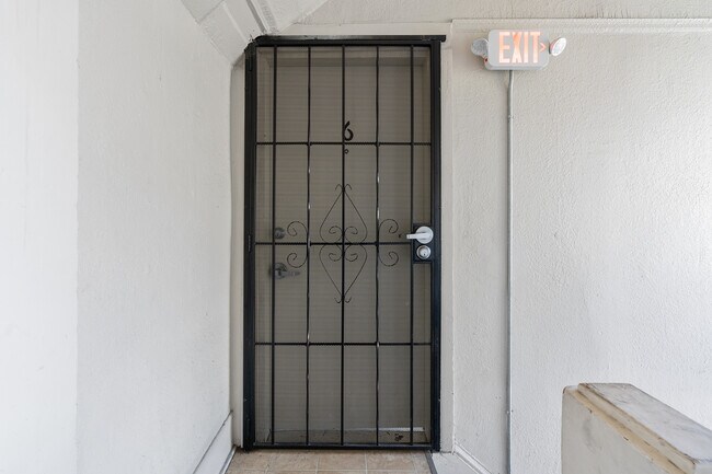 Foto del edificio - 537 33rd St