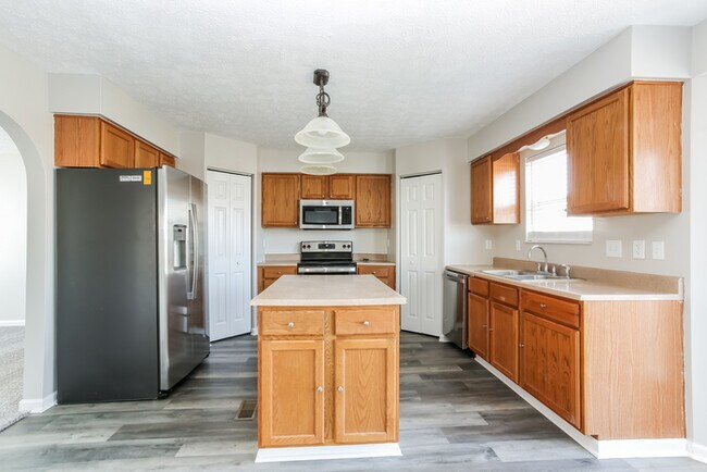 Foto del edificio - 5688 Matuka Dr