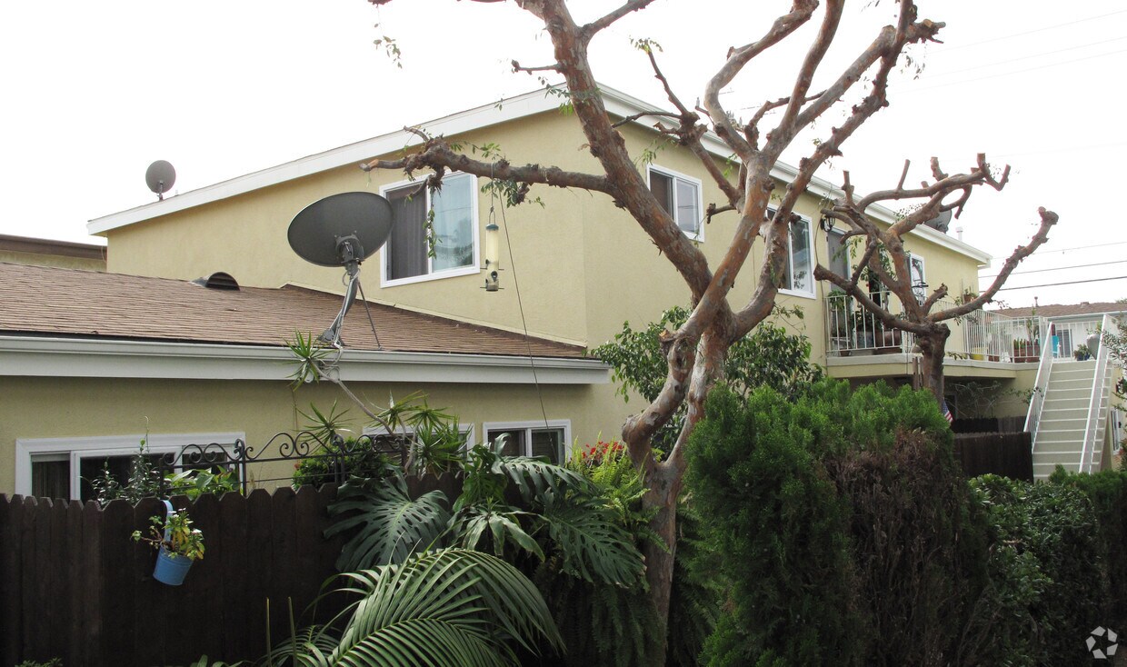 Foto del edificio - 1228 12th St