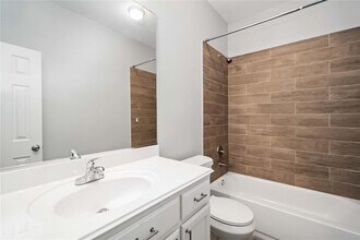 Building Photo - 5105 Southwind St
