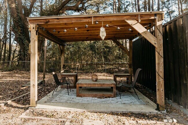 Foto del edificio - 3-Bedroom with 2 Full Baths Home in Charleston – Spacious 1,752 Sq