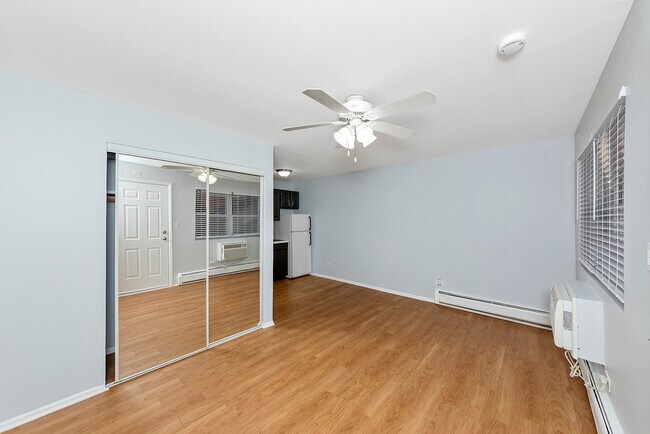Foto del edificio - 4541 N Beacon St