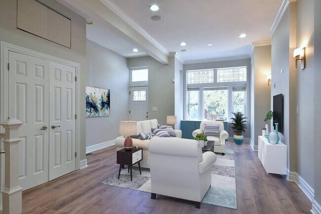 Foto del edificio - 1316 N Artesian Ave