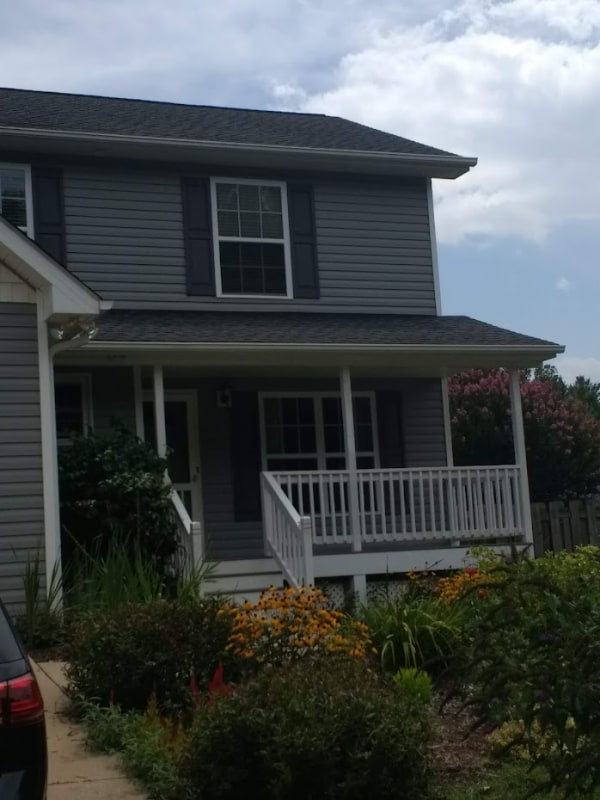 Foto del edificio - 14 Grove Garden Ave