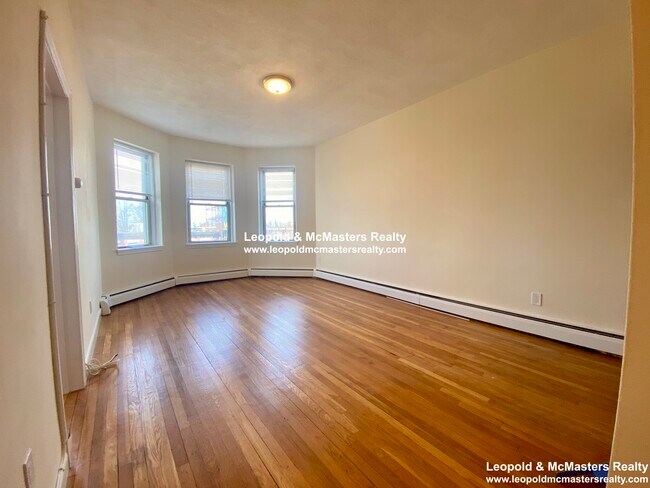 Foto del edificio - 1152 Commonwealth Ave