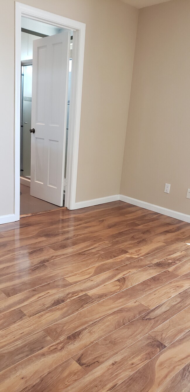 Foto del edificio - 12740 Pacific Ave