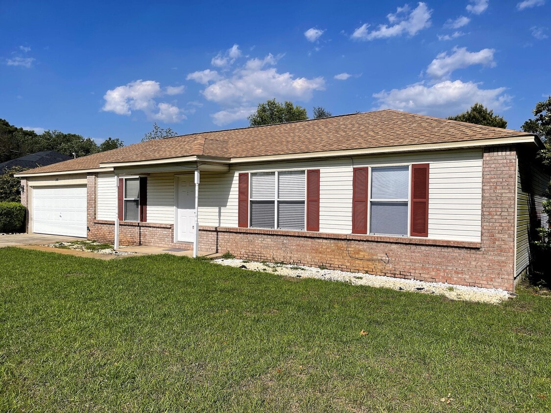 Primary Photo - 1888 Bayou Dr