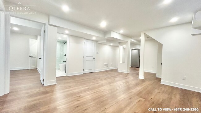 Building Photo - 275 Ironside Dr