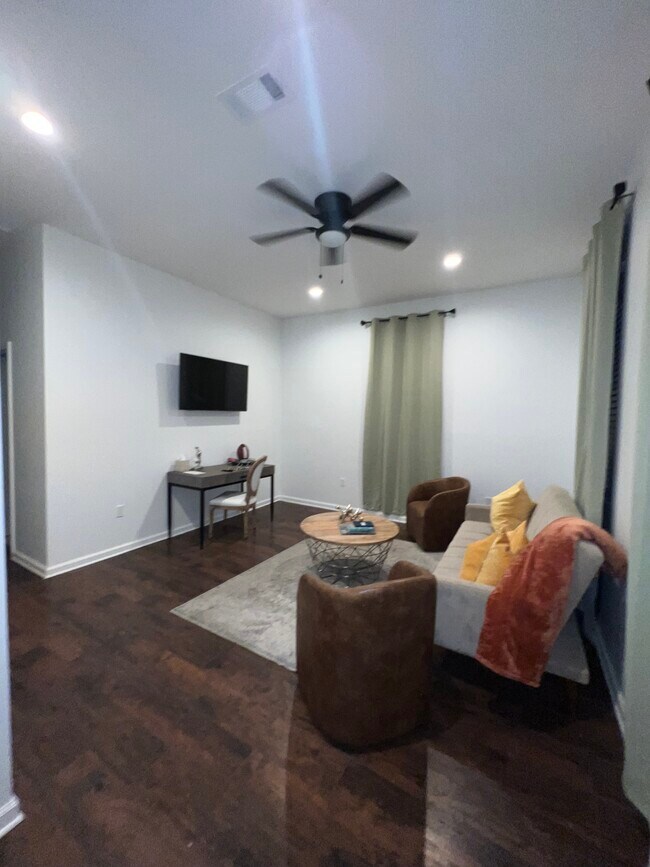 Foto del edificio - 2718 S Galvez St
