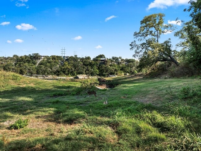 Foto del edificio - 2201 Improver Rd