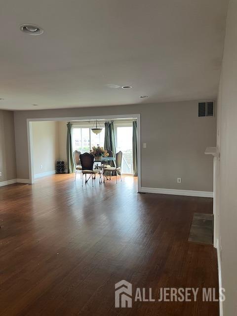 Building Photo - 511 Chanticleer