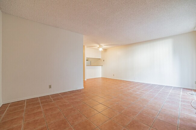 Building Photo - 8110 Shelter Creek Ln